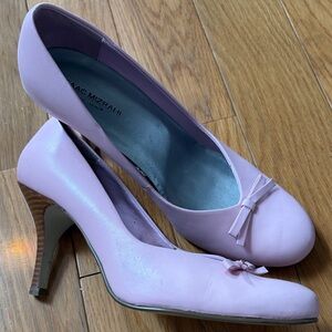 Isaac Mizrahi Light Pink Bow Heels Leather